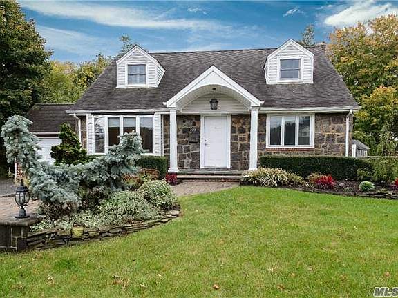 2nd image of 196 Parkway Dr