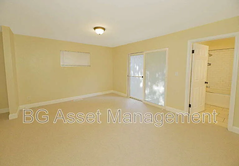 3830 Twin Oaks Way — Photo 18
