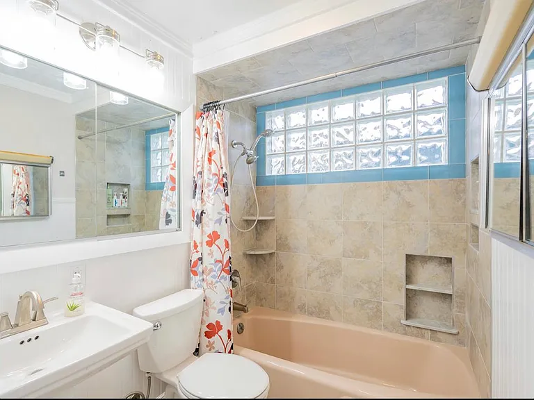 158 Laval St #1 — Photo 8