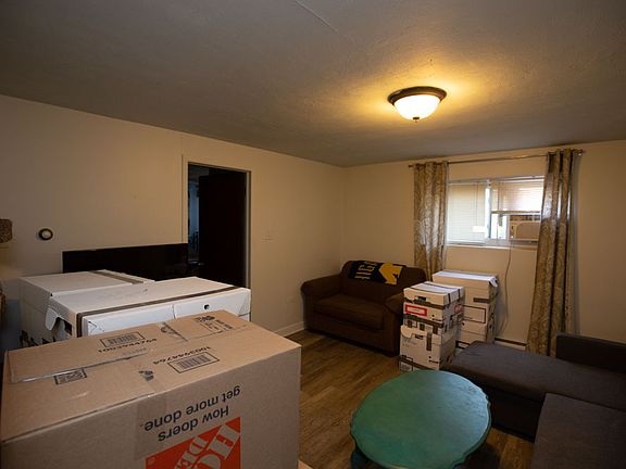 2nd image of 143 Ann St #Bs