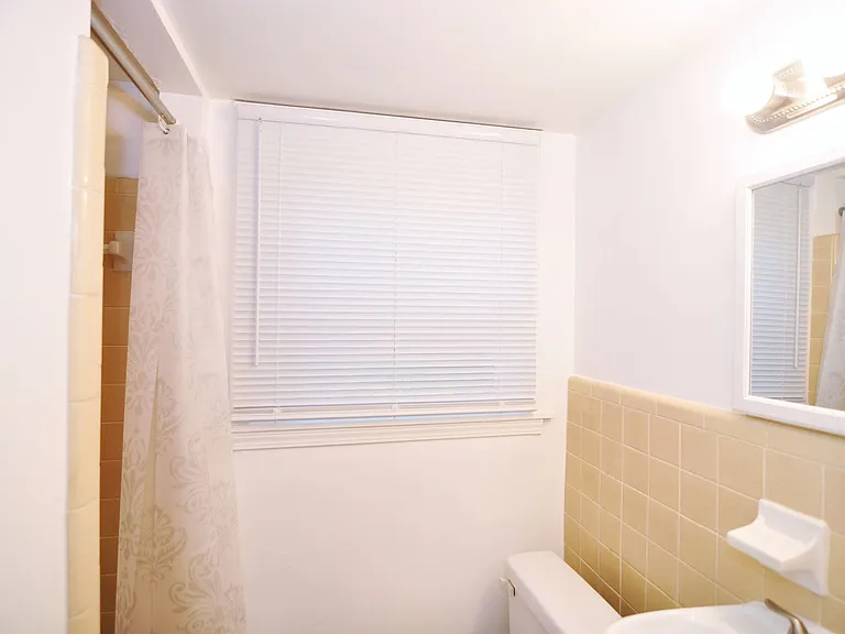2816 Broadview Dr NW — Photo 10