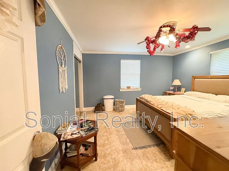 4019 Hamburg St — Photo 7