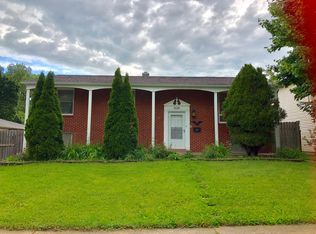 3328 Chatham Rd, Waukegan, IL 60087