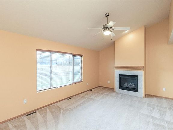 2nd image of 6120 Four Pines St