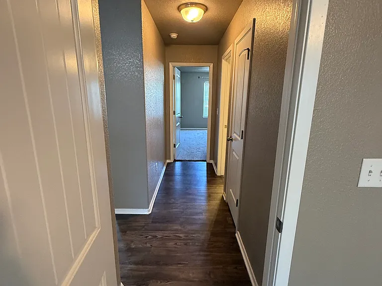 2909 N 14th Pl — Photo 24