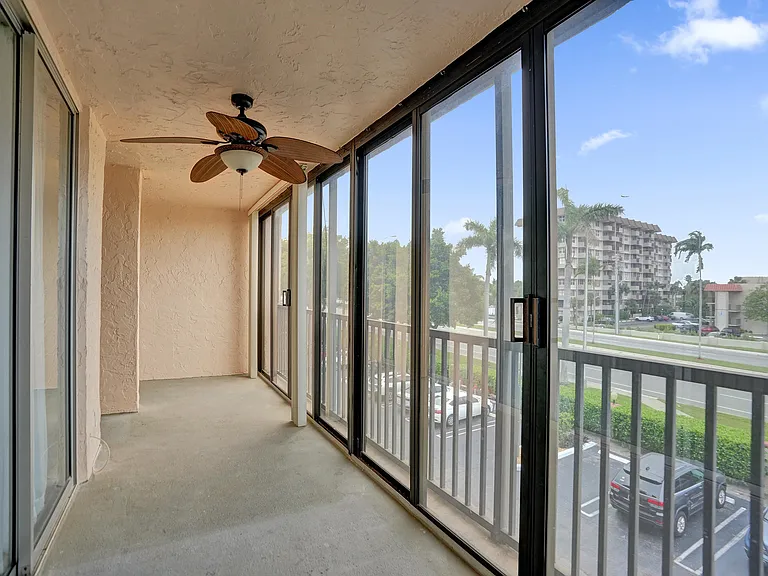 740 S Federal Hwy #312 — Photo 29