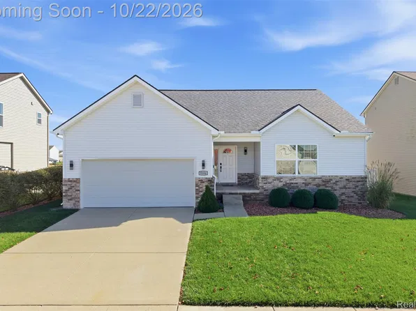 9106 Rockhill Ln, Newport, MI 48166