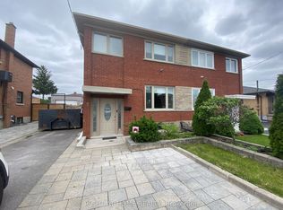 9 Snowood Ct #BASEMENT, Toronto, ON M3N 1E7
