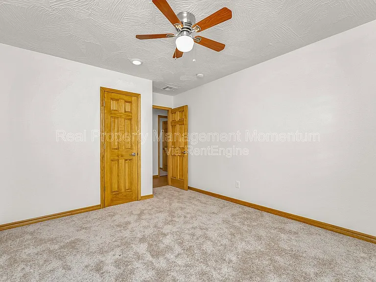 1868 S White Oak Ave — Photo 29
