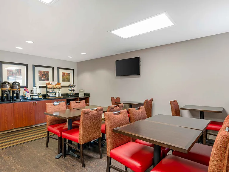 Breakfast Room