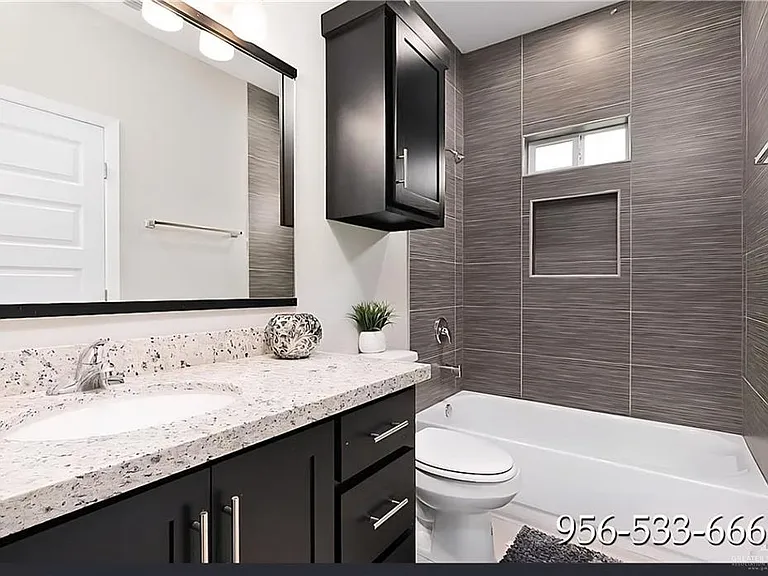 3816 Las Vistas Ln #1 — Photo 6