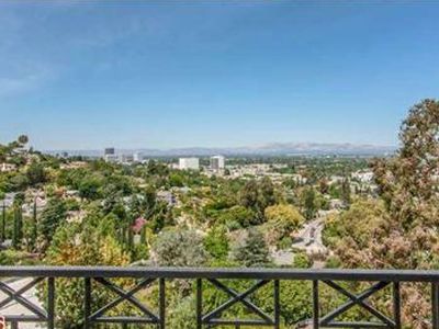 4039 Oakfield Dr, Sherman Oaks, CA, 91423