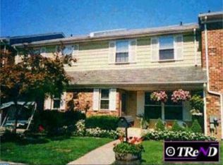 1017 Gates Pl, Warminster, PA 18974