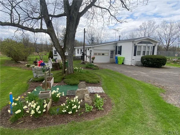 7061 Lakeport Rd, Chittenango, NY 13037