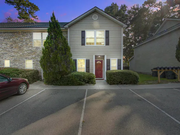 5908 Tampa St, Hanahan, SC 29410