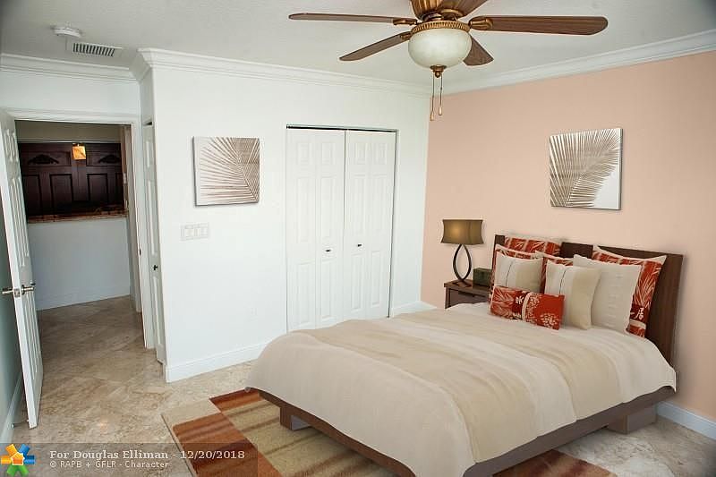 1st image of 2201 SE 18th St APT 302
