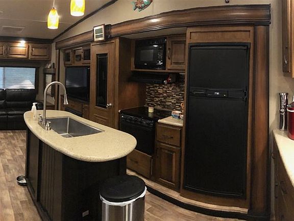 4th image of 145 Eagle Ln