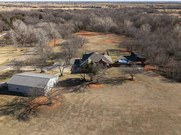 1920 Susanna Rd NE, Piedmont, OK 73078