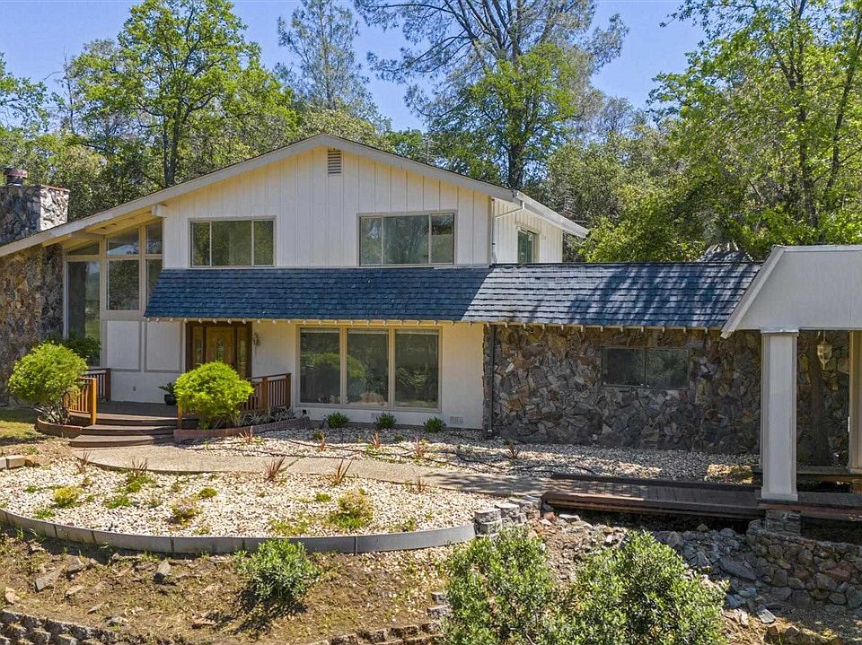 1st image of 18311 Avenida Bonita