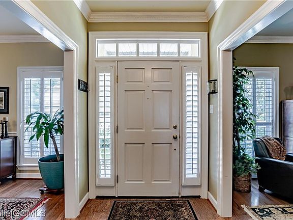 5th image of 6321 Charlestowne Dr