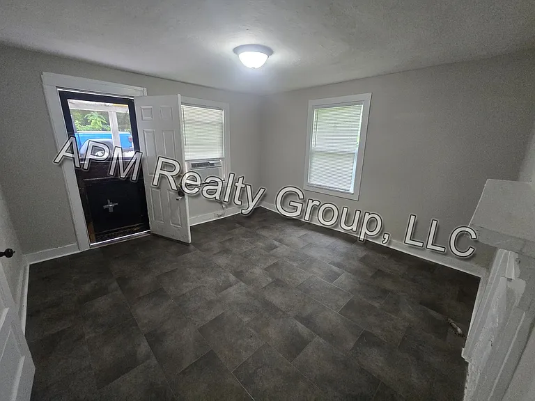 1215 King St — Photo 7