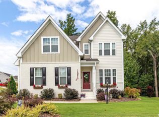 17 N Skymont Dr, Clayton, NC 27527