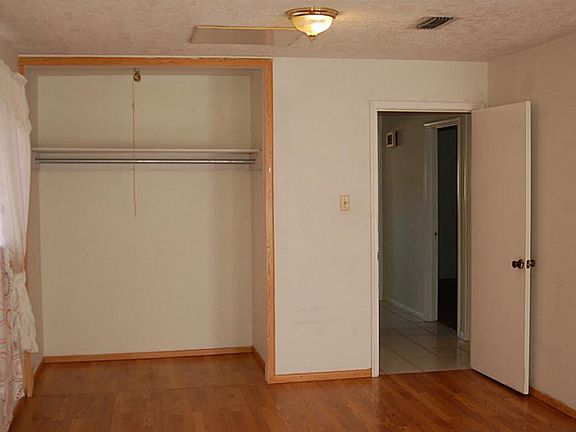 Bedroom 2...Lots of closet space