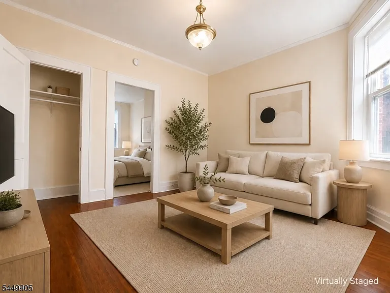 67 Bay St #2L — Photo 1