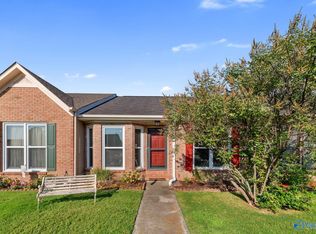 2412 Chaucer Cir SW, Decatur, AL 35601