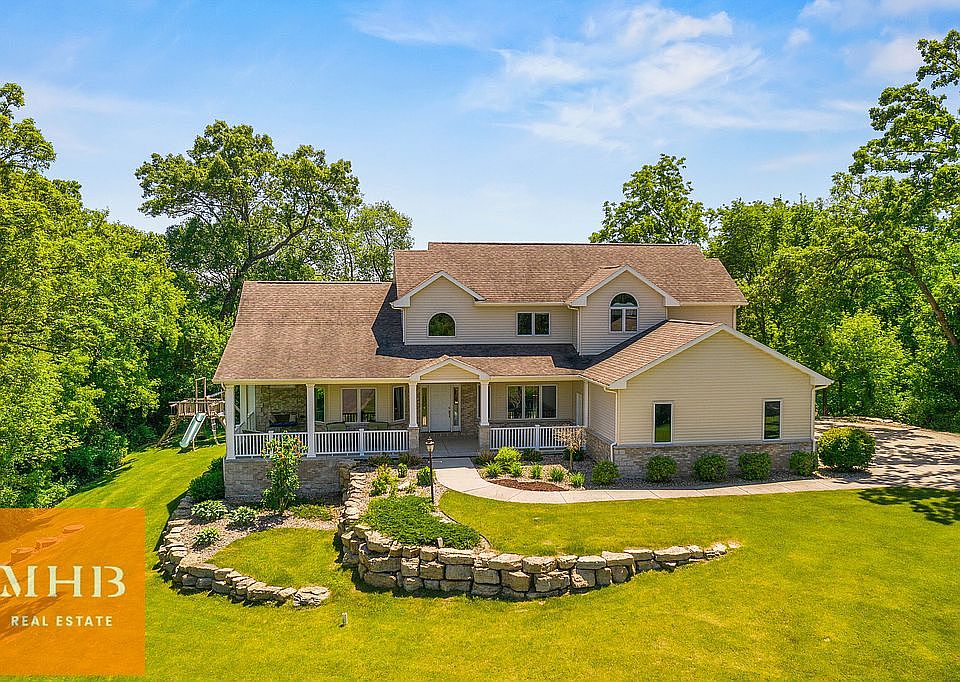 1st image of 6255 Crestwood Dr