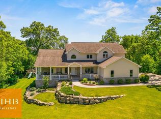 6255 Crestwood Dr, Oregon, WI 53575