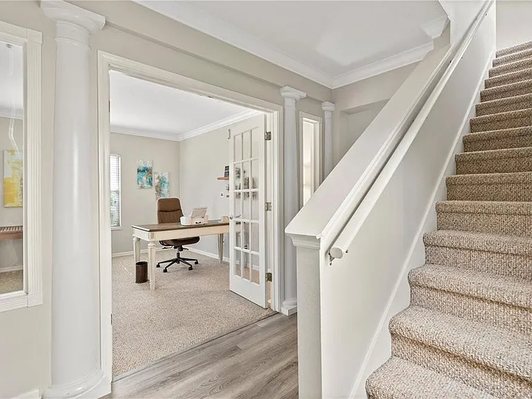 932 Pawstand Rd — Photo 3