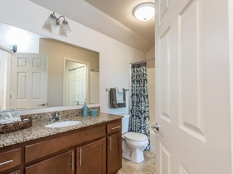 Preserve at Autumn Ridge Apartments — Photo 9