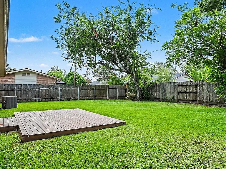 9315 Val Verde St — Photo 26
