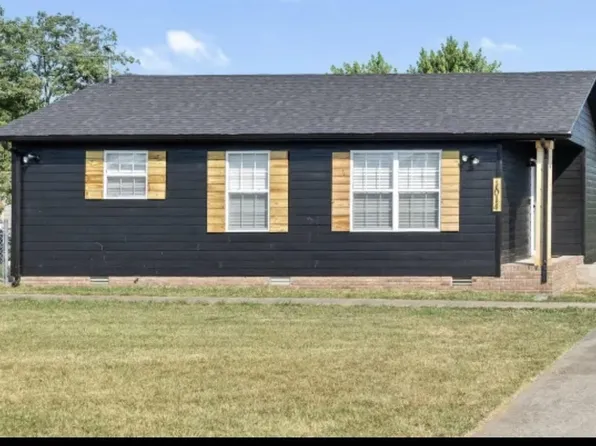 1014 Bush Ave, Oak Grove, KY 42262