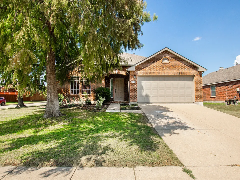 1216 Huntsville Dr