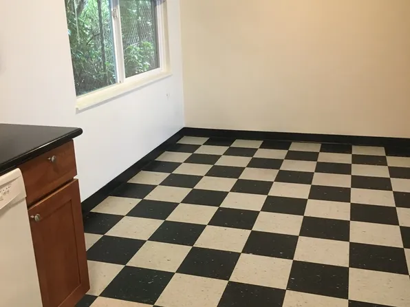 4050 SE Gladstone St APT 5, Portland, OR 97202