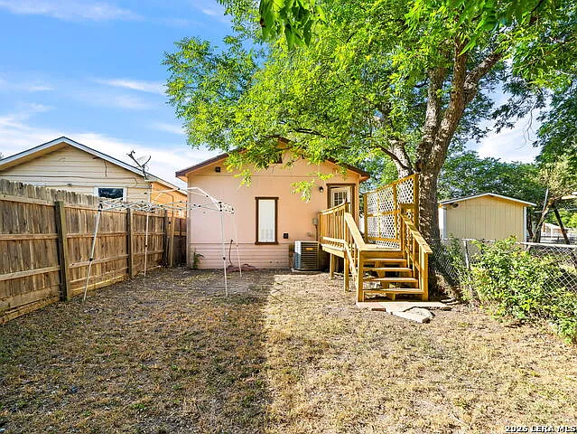 508 Randall Ave — Photo 16
