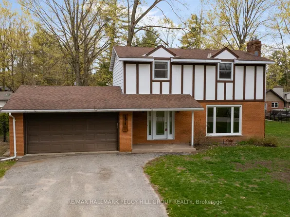 1878 Ridley Blvd, Severn, ON L3V 7J2
