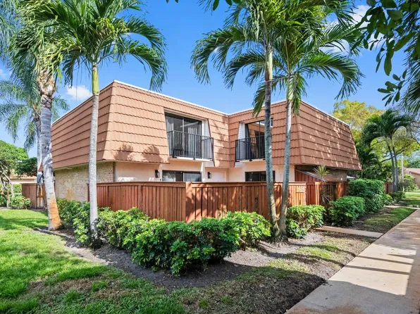 2825 SW 11th Place N, Deerfield Beach, FL 33442