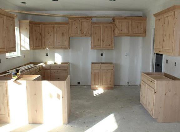 2nd image of 616 Oakmont Dr