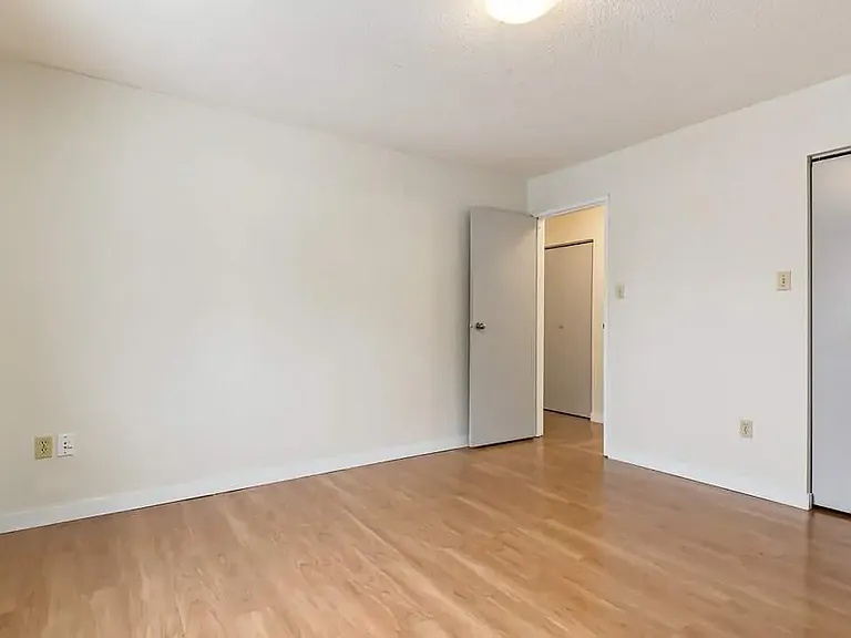 2399 Southview Dr SE — Photo 14
