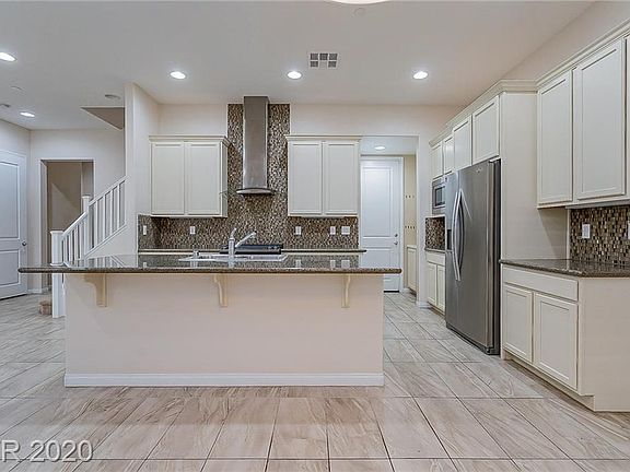 4th image of 10378 Pescado Ln