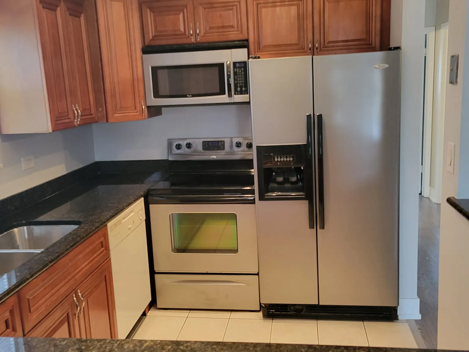 2 bed, 1250 sqft, $1,700 — Photo 4