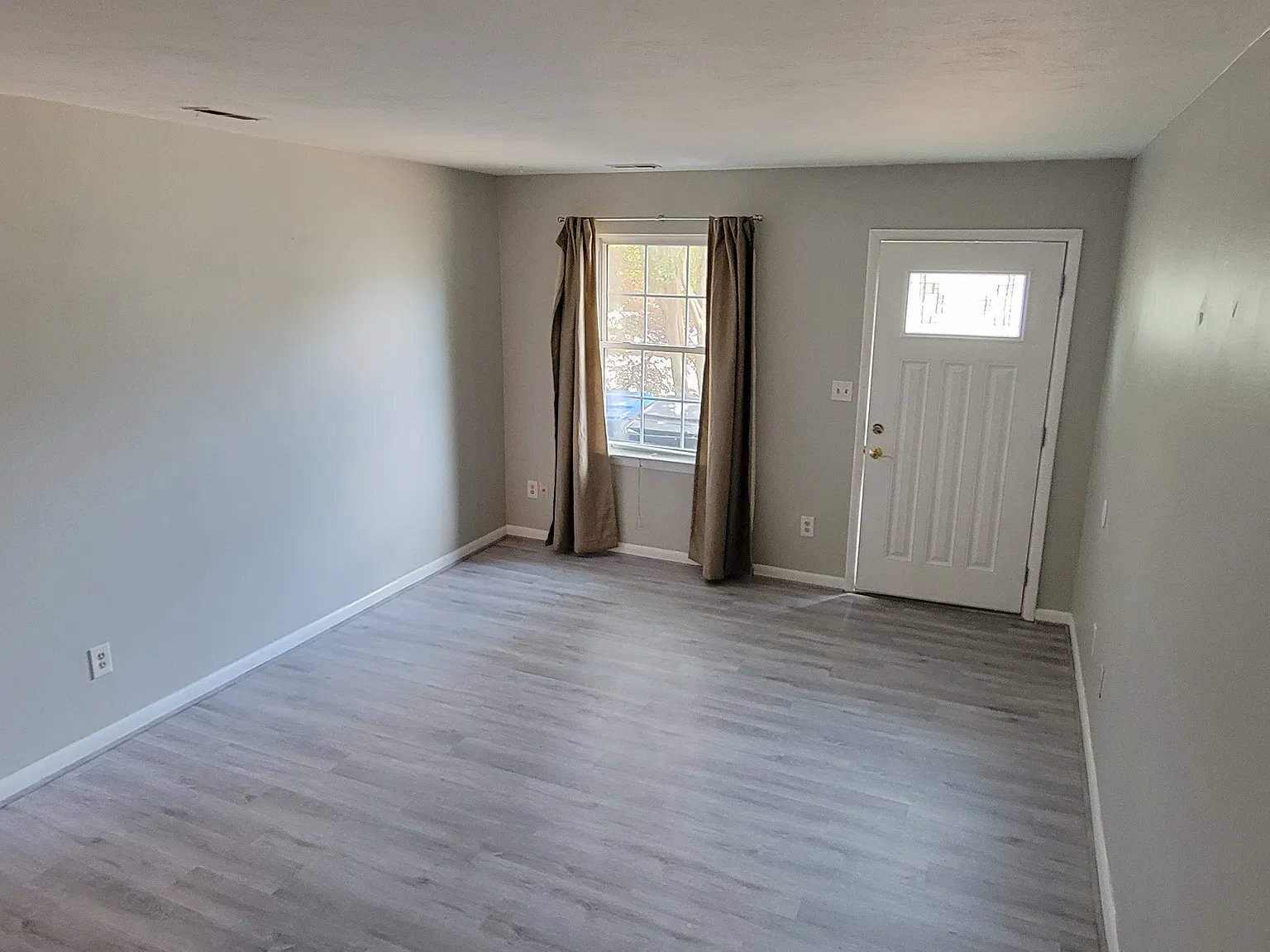 2 bed, 984 sqft, $1,750 — Photo 4