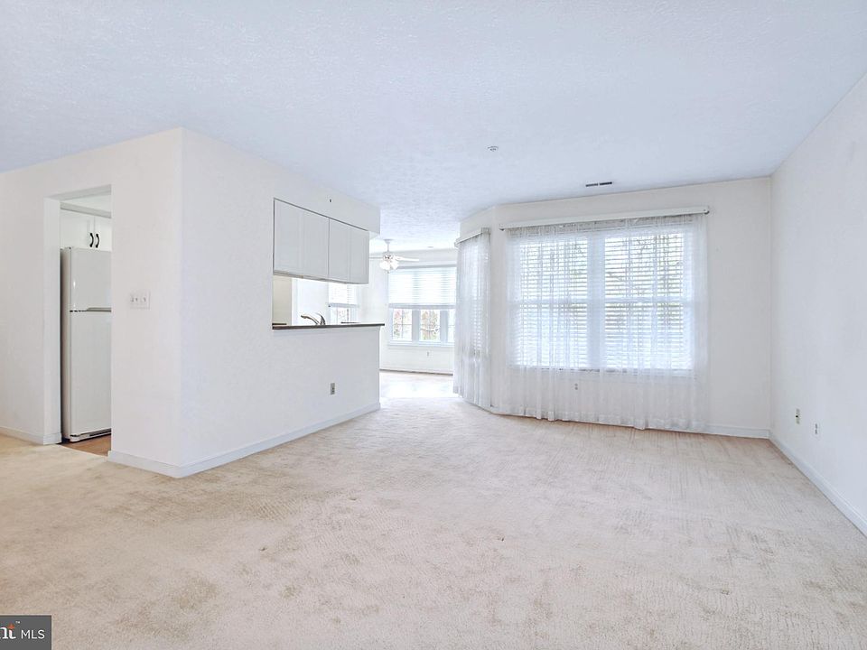 1st image of 203 Burkwood Ct Unit 2F