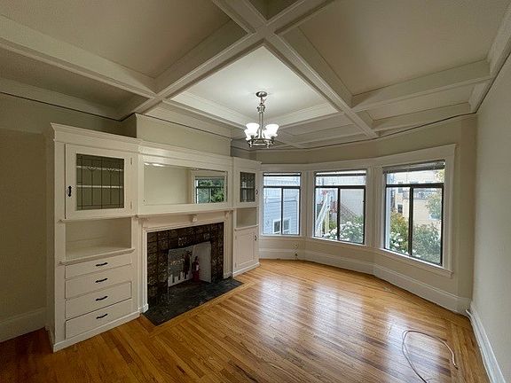 3rd image of 117 Henry St #117B