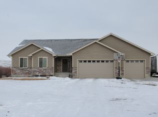 76 Lincoln Dr, Dillon, MT 59725