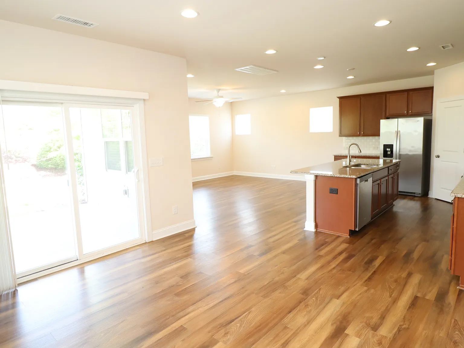 West Cary Home Available Immediately — Photo 4