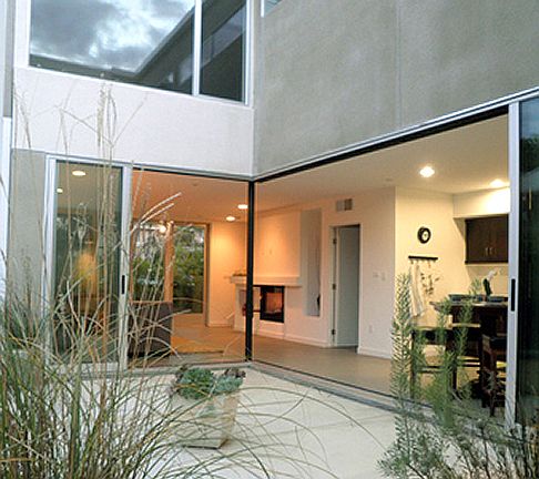 3rd image of 4300 Perlita Ave